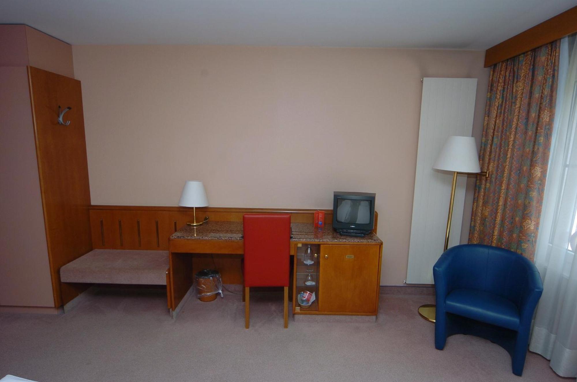 Hotel Le Cedre Bex Oda fotoğraf